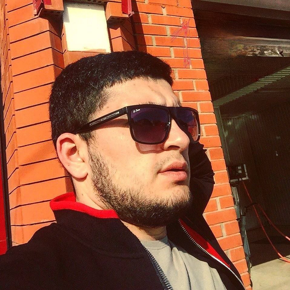 Гусейнов владелец. Владелец гусейнова иллюстрации. Гусейнов владелец. Эльшан гусейнов. Аудиокнига гусейнова.