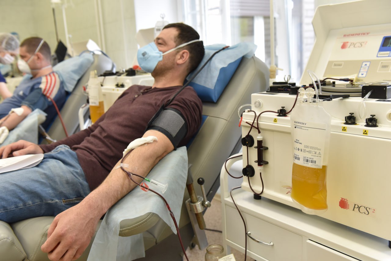 Донорство. Почетный донор крови. Переливание крови человеку с ВИЧ. Национальный день донора. Отказали в донорстве