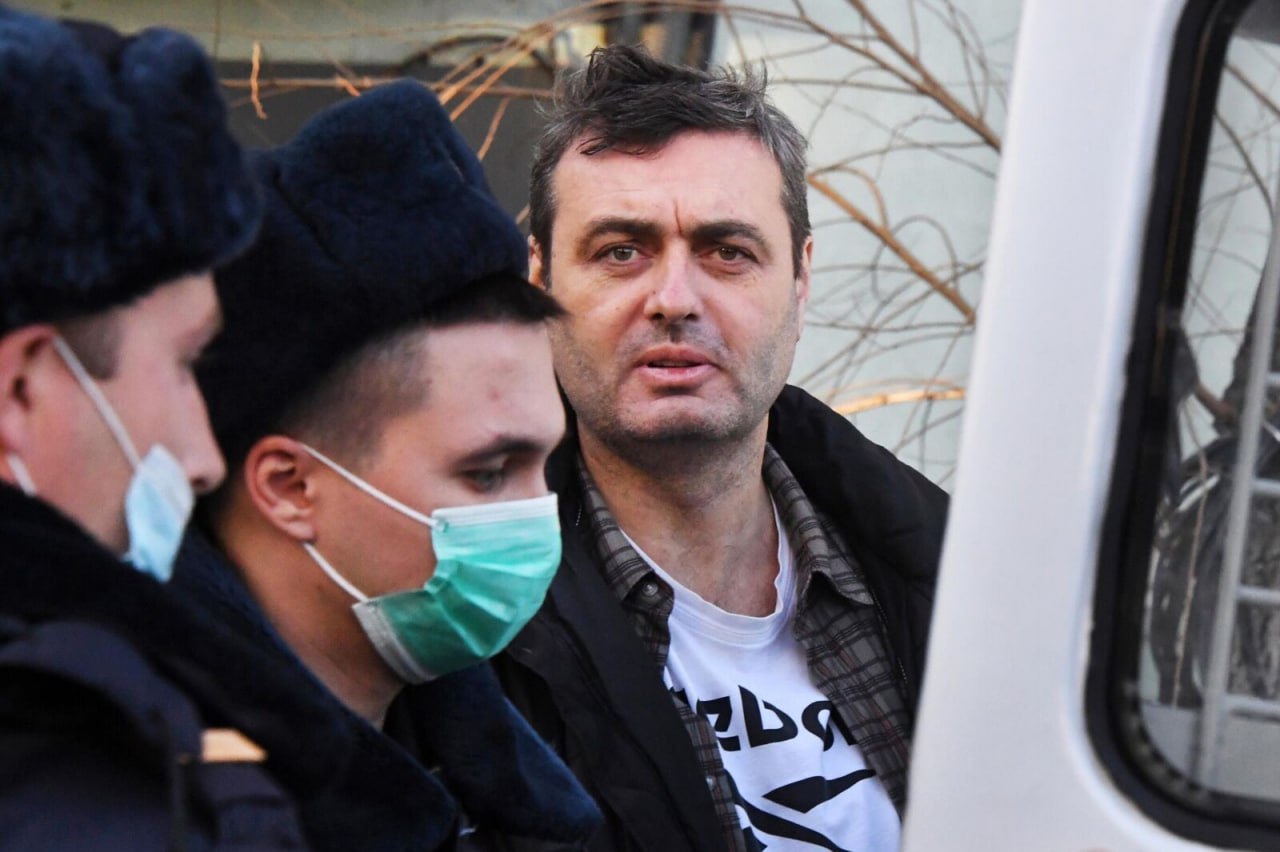 самсонов кпрф на пляже