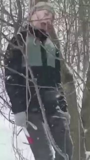 Повешали видео